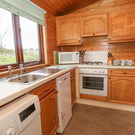 16 Amber Wood Lodge ليمنجتون المظهر الخارجي الصورة